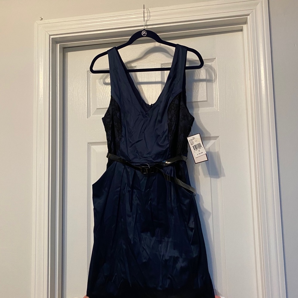 NWT Navy & Black Silky Lace Dress with Pockets 16
